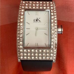 AK ADEE KAYE Beverly Hills Silver and Black Non-Working Watch